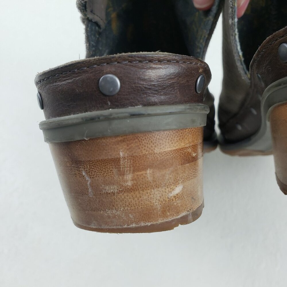 Chaco Cataluna Clog Womens 11 Nickel Gray Studded Leather Comfort Boho Bootie - Picture 13 of 16